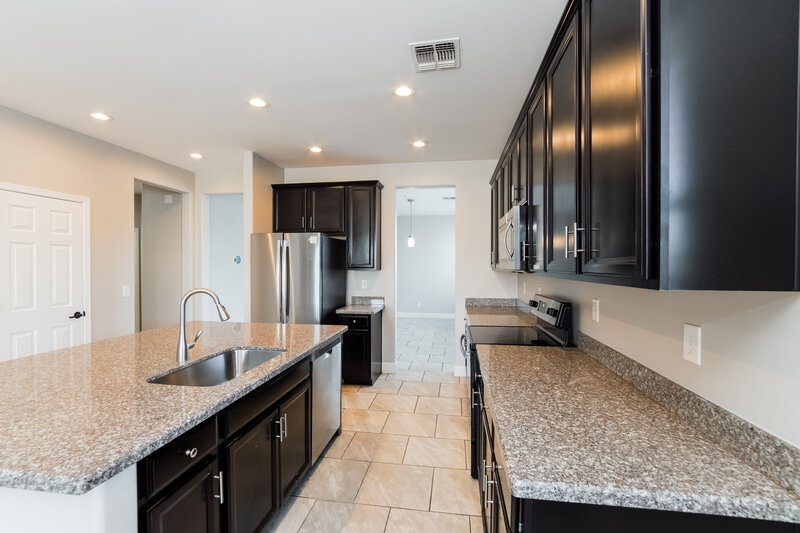 2,125/Mo, 1720 S 104th Ln Tolleson, AZ 85353 Kitchen View 2