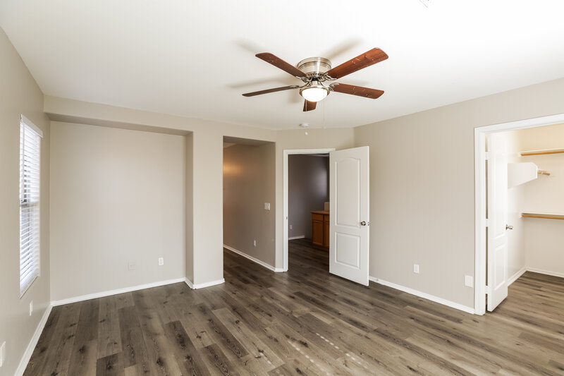 2,025/Mo, 7040 S 7th Ln Phoenix, AZ 85041 Main Bedroom View