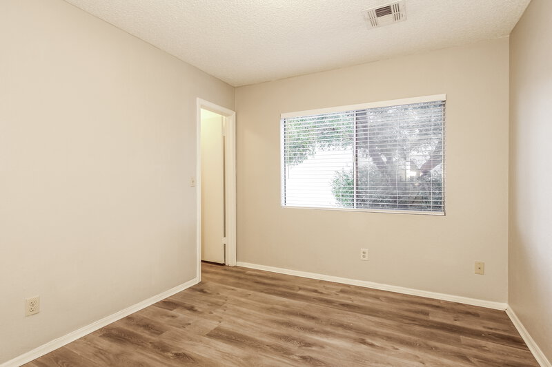 2,145/Mo, 10126 W Medlock Ave Glendale, AZ 85307 Bedroom View