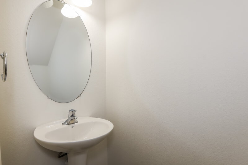 1,765/Mo, 4393 W Crescent Rd San Tan Valley, AZ 85142 Bathroom View 2