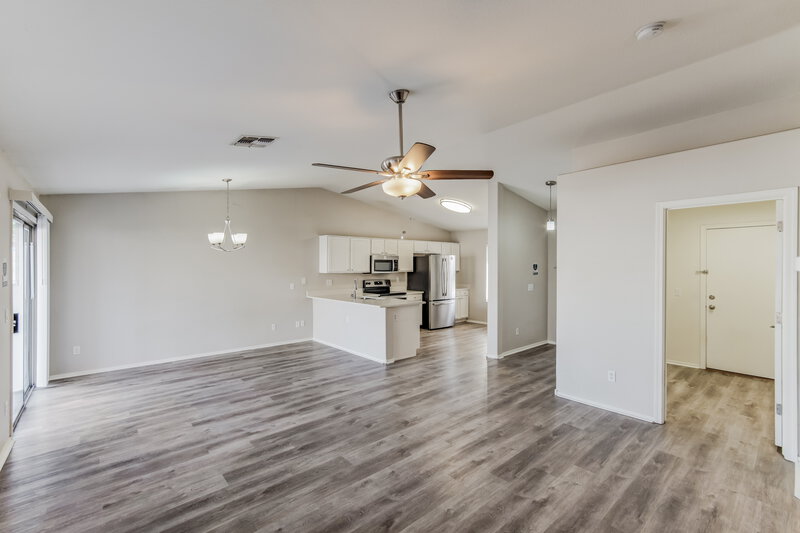 1,725/Mo, 407 S Alva St Buckeye, AZ 85326 Living Room View