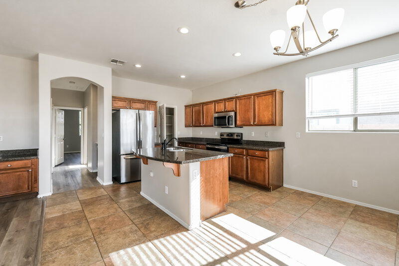2,015/Mo, 14079 W Bloomfield Rd Surprise, AZ 85379 Dining Room View