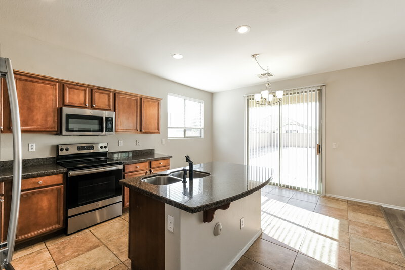 2,015/Mo, 14079 W Bloomfield Rd Surprise, AZ 85379 Kitchen View
