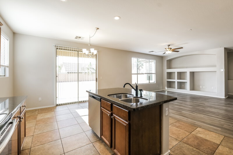 2,015/Mo, 14079 W Bloomfield Rd Surprise, AZ 85379 Kitchen View 2