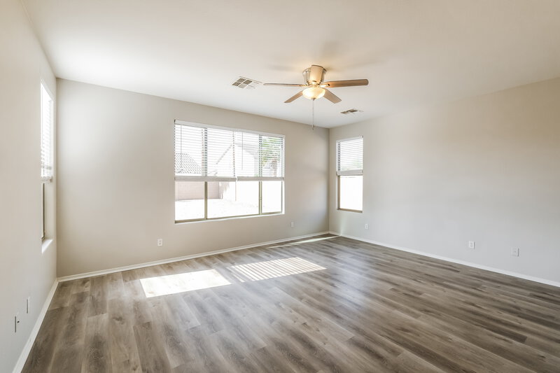 2,015/Mo, 14079 W Bloomfield Rd Surprise, AZ 85379 Main Bedroom View