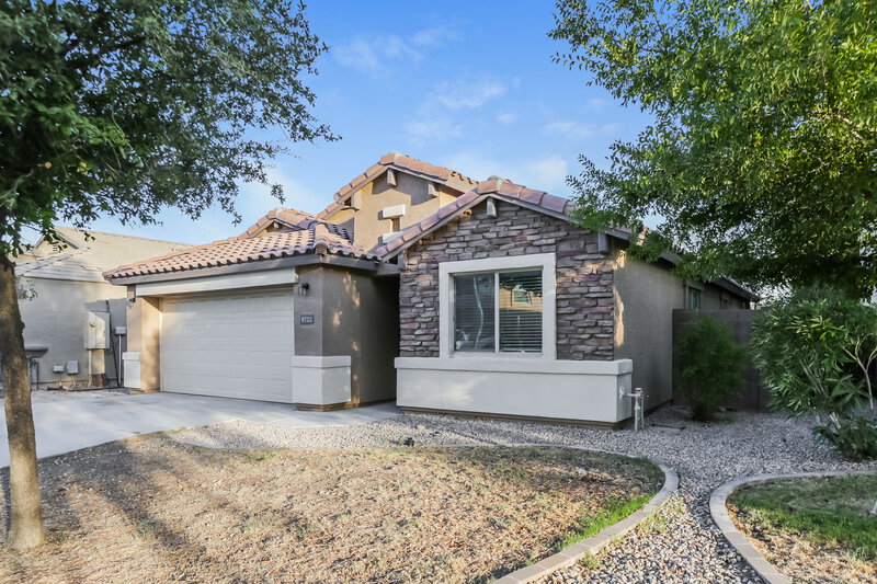 2,130/Mo, 8722 W Payson Rd Tolleson, AZ 85353 Front View
