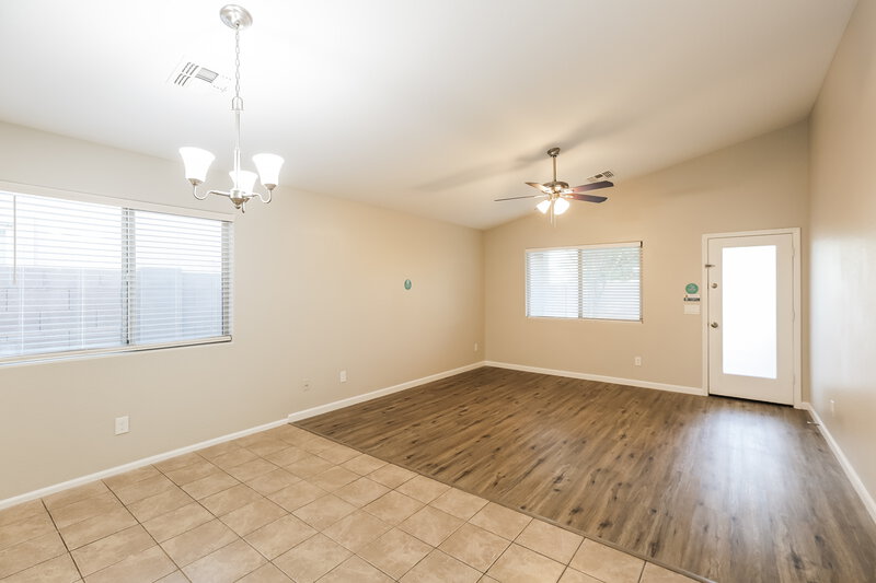 2,130/Mo, 8722 W Payson Rd Tolleson, AZ 85353 Living Room View 2