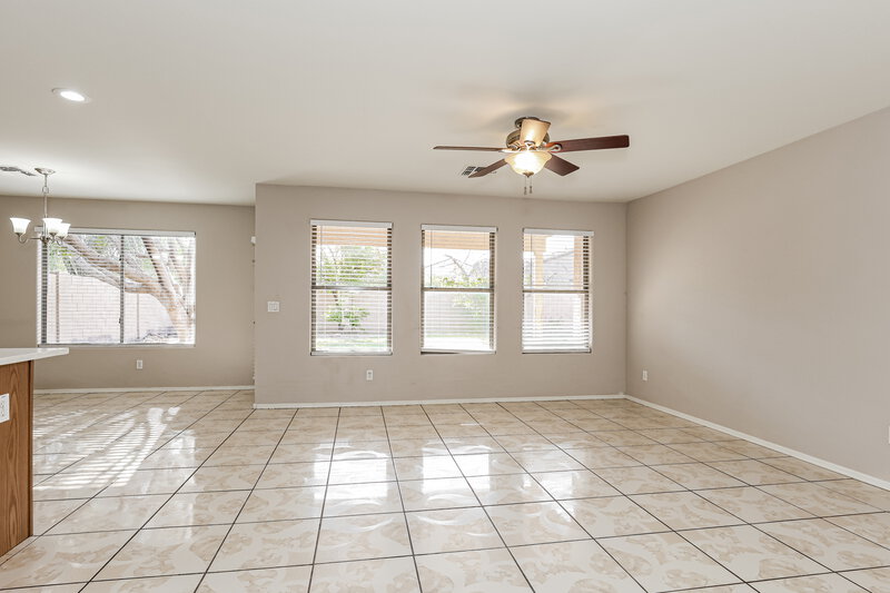 2,115/Mo, 4218 N 92nd Ln Phoenix, AZ 85037 Living Room View