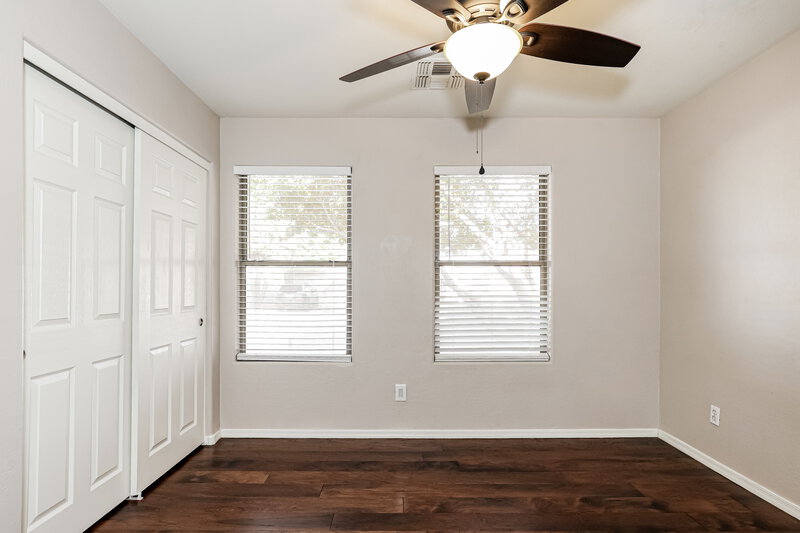 2,115/Mo, 4218 N 92nd Ln Phoenix, AZ 85037 Bedroom View