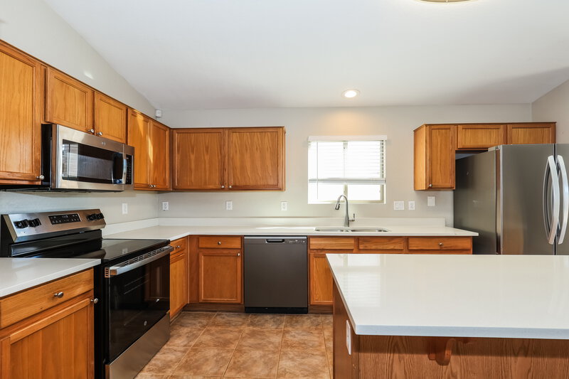 1,850/Mo, 11755 W Banff Ln El Mirage, AZ 85335 Kitchen View 2