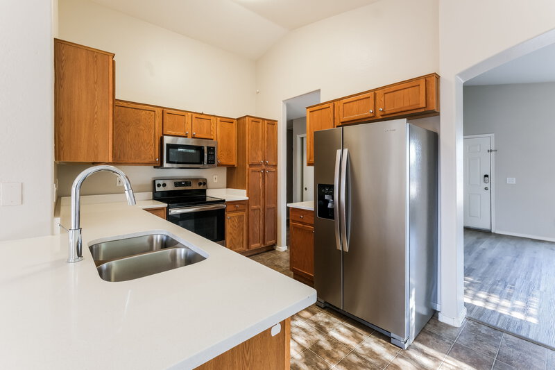 1,785/Mo, 14756 W Maui Ln Surprise, AZ 85379 Kitchen View 3
