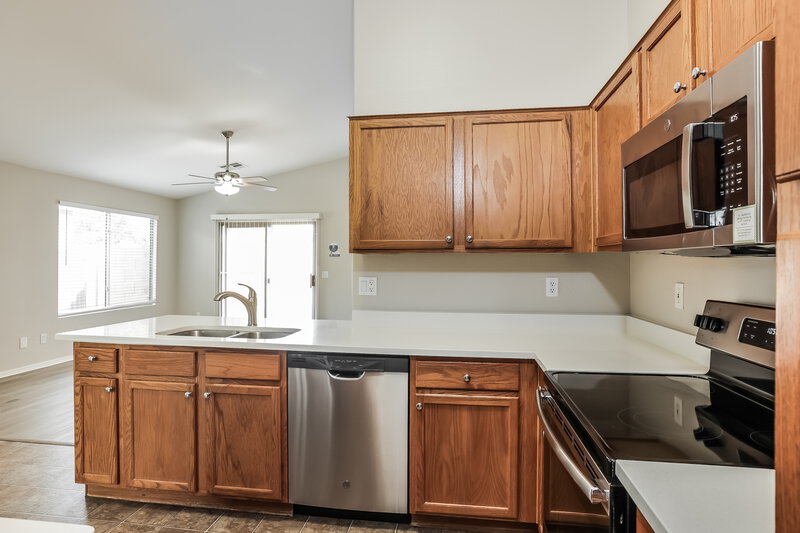 1,850/Mo, 14756 W Maui Ln Surprise, AZ 85379 Misc View 7