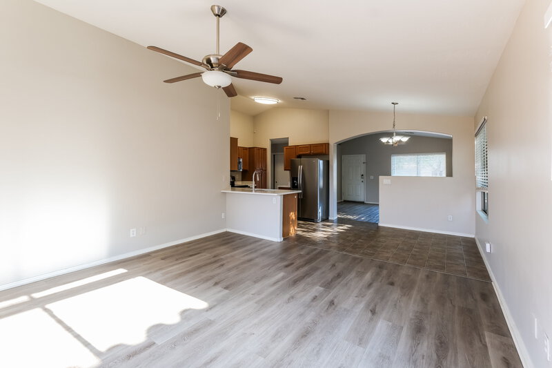 1,785/Mo, 14756 W Maui Ln Surprise, AZ 85379 Family Room View 2
