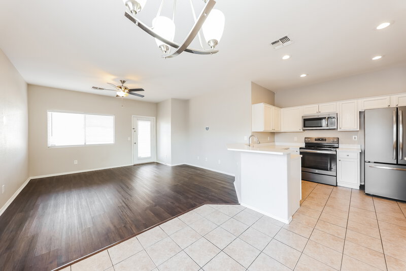 2,090/Mo, 11950 W Jackson St Avondale, AZ 85323 Dining Room View