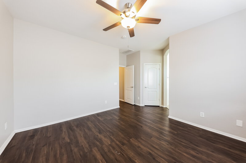 2,090/Mo, 11950 W Jackson St Avondale, AZ 85323 Main Bedroom View