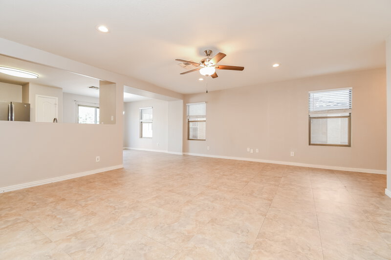 2,075/Mo, 8502 E Kiowa Ave Mesa, AZ 85209 Living Room View 2