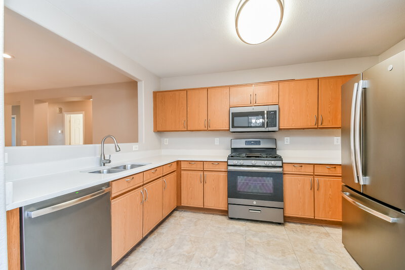 2,075/Mo, 8502 E Kiowa Ave Mesa, AZ 85209 Kitchen View