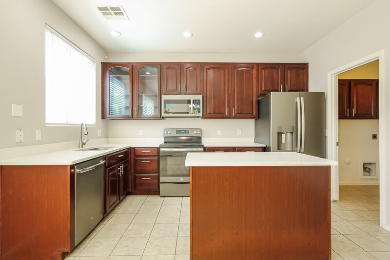 2,235/Mo, 17377 W Holland Ln Surprise, AZ 85388 Kitchen View