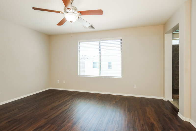 2,235/Mo, 17377 W Holland Ln Surprise, AZ 85388 Main Bedroom View