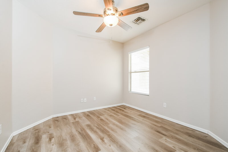 2,285/Mo, 39378 N Parisi Cir San Tan Valley, AZ 85140 Bedroom View 3