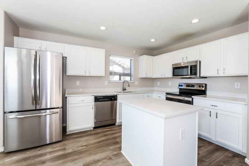 1,910/Mo, 1361 E Ryan Rd San Tan Valley, AZ 85140 Kitchen View 3