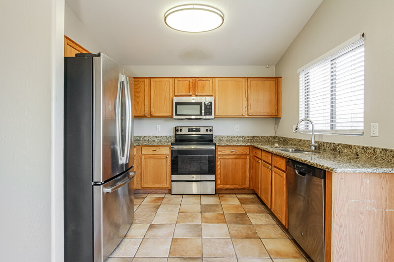1,670/Mo, 14973 W Port Au Prince Ln Surprise, AZ 85379 Kitchen View