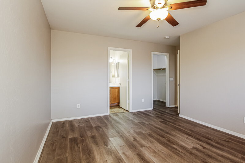 1,670/Mo, 14973 W Port Au Prince Ln Surprise, AZ 85379 Main Bedroom View 2
