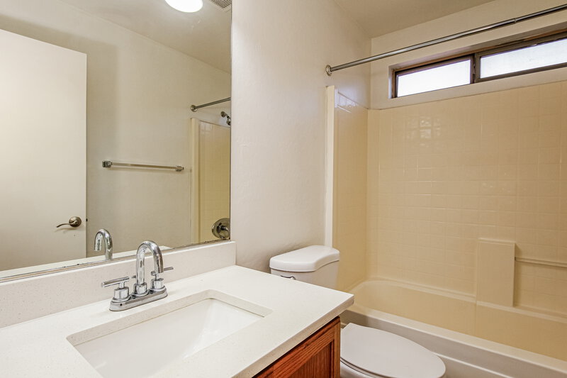 1,670/Mo, 14973 W Port Au Prince Ln Surprise, AZ 85379 Bathroom View