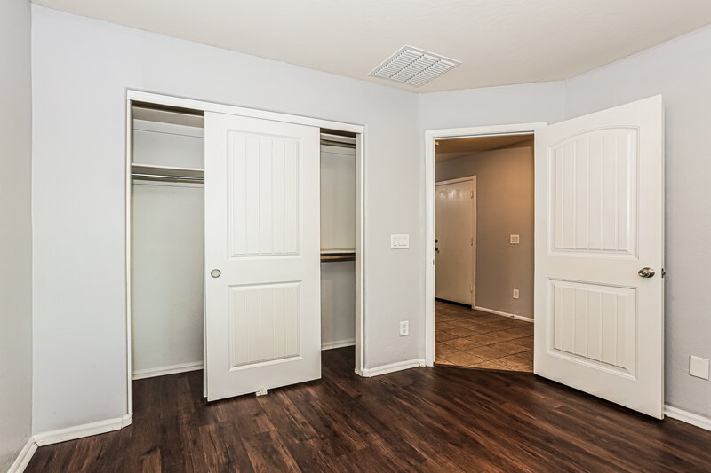 1,915/Mo, 8822 W Pioneer St Tolleson, AZ 85353 Bedroom View