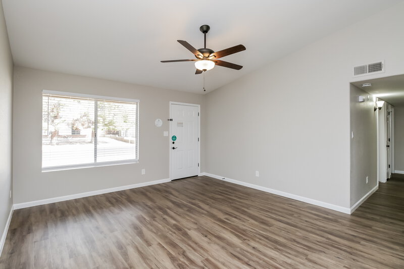 2,645/Mo, 3421 E Dragoon Ave Mesa, AZ 85204 Living Room View
