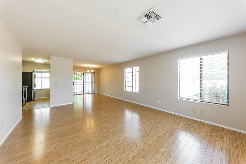 1,965/Mo, 20814 N 31st Dr Phoenix, AZ 85027 Living Room View