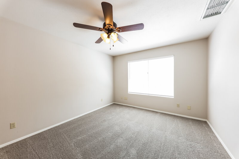 1,965/Mo, 20814 N 31st Dr Phoenix, AZ 85027 Main Bedroom View