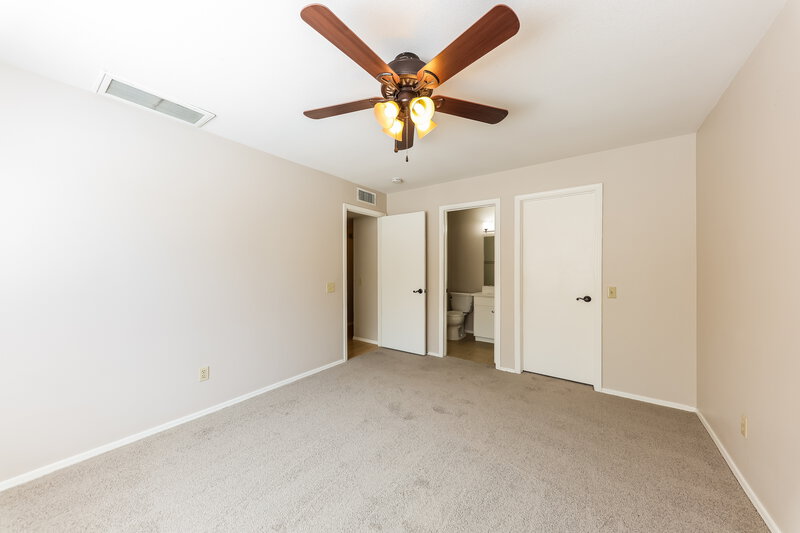 1,965/Mo, 20814 N 31st Dr Phoenix, AZ 85027 Main Bedroom View 2