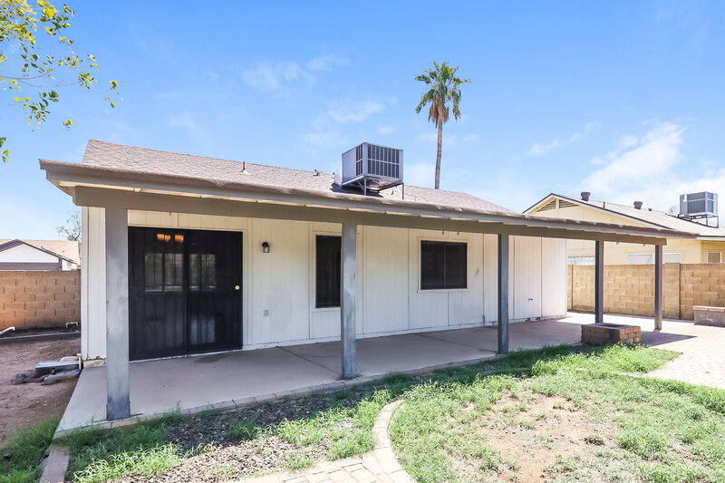 1,965/Mo, 20814 N 31st Dr Phoenix, AZ 85027 Rear View