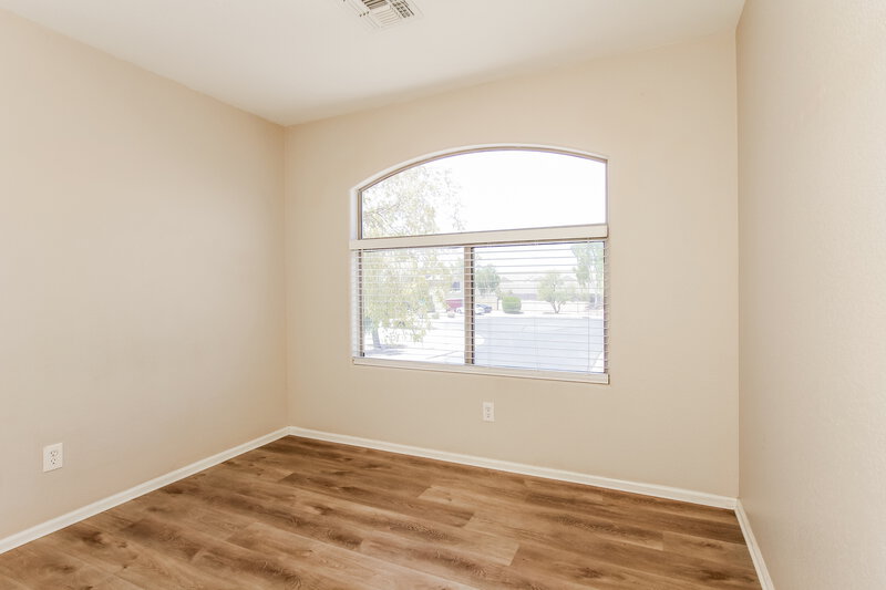 2,000/Mo, 15999 W Moreland St Goodyear, AZ 85338 Bedroom View 2