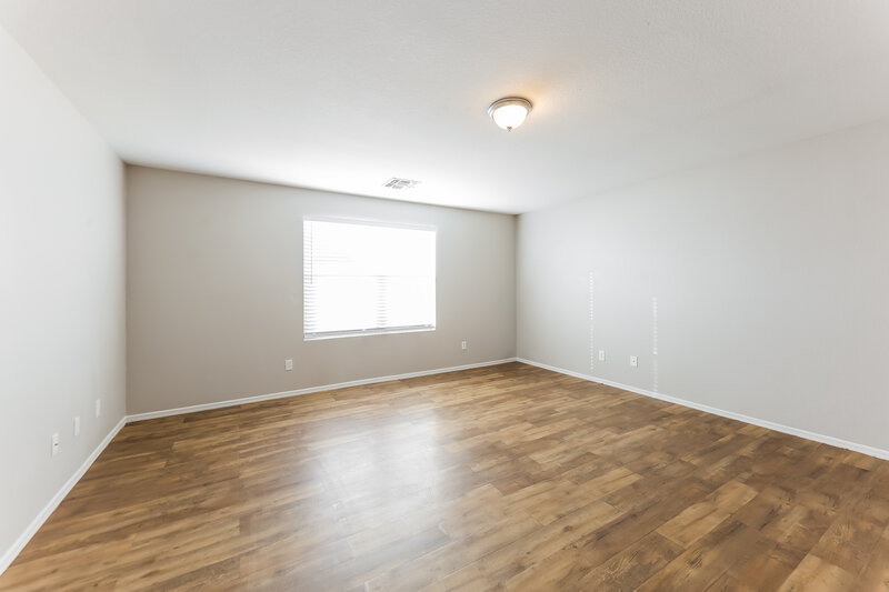 2,520/Mo, 8027 W Mission Lane Peoria, AZ 85345 Main Bedroom View