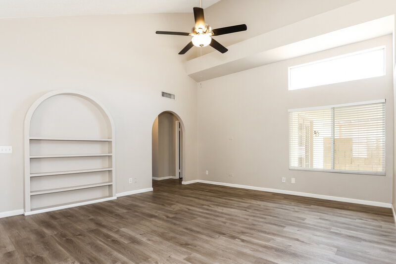 2,120/Mo, 190 S Los Feliz Dr Chandler, AZ 85226 Living Room View