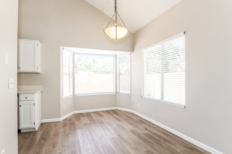 2,120/Mo, 190 S Los Feliz Dr Chandler, AZ 85226 Dining Room View