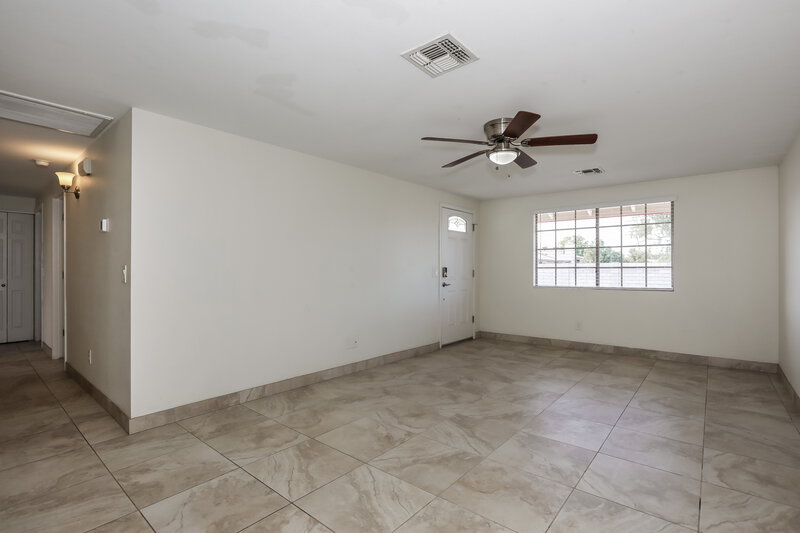 2,210/Mo, 2123 N Longmore Street Chandler, AZ 85224 Living Room View 2