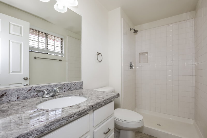 2,210/Mo, 2123 N Longmore Street Chandler, AZ 85224 Bathroom View 2