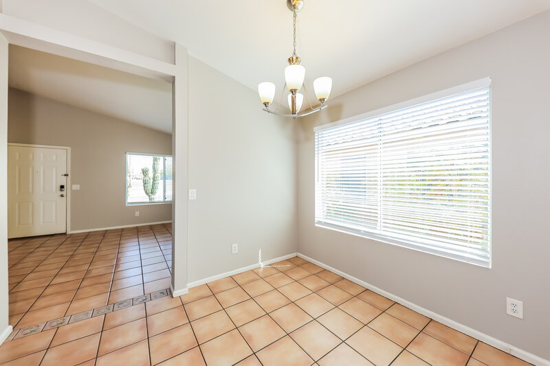 1,850/Mo, 10727 W Calle Del Sol Phoenix, AZ 85037 Dining Room View