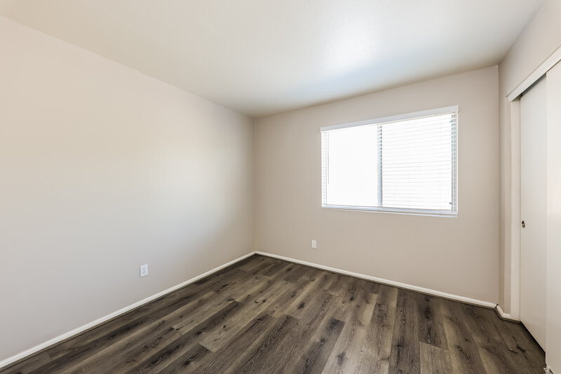 1,850/Mo, 10727 W Calle Del Sol Phoenix, AZ 85037 Bedroom View
