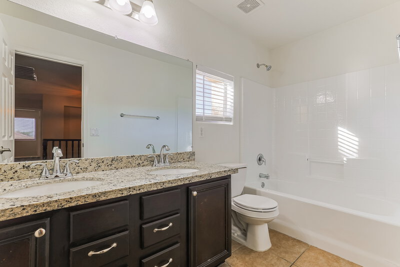 3,830/Mo, 14314 W Clarendon Avenue Goodyear, AZ 85395 Bathroom View 2