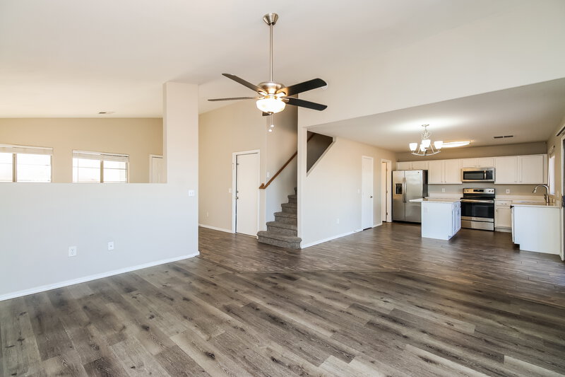2,270/Mo, 1456 S Boulder St Unit C Gilbert, AZ 85296 Living Room View 2