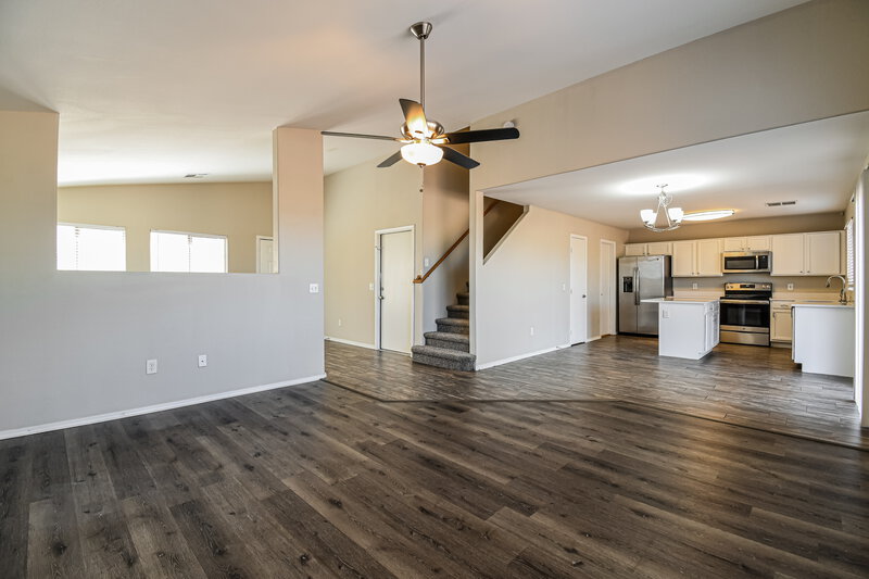 2,180/Mo, 1456 S Boulder St Unit C Gilbert, AZ 85296 Living Room View