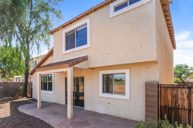 2,270/Mo, 1456 S Boulder St Unit C Gilbert, AZ 85296 Rear View 2