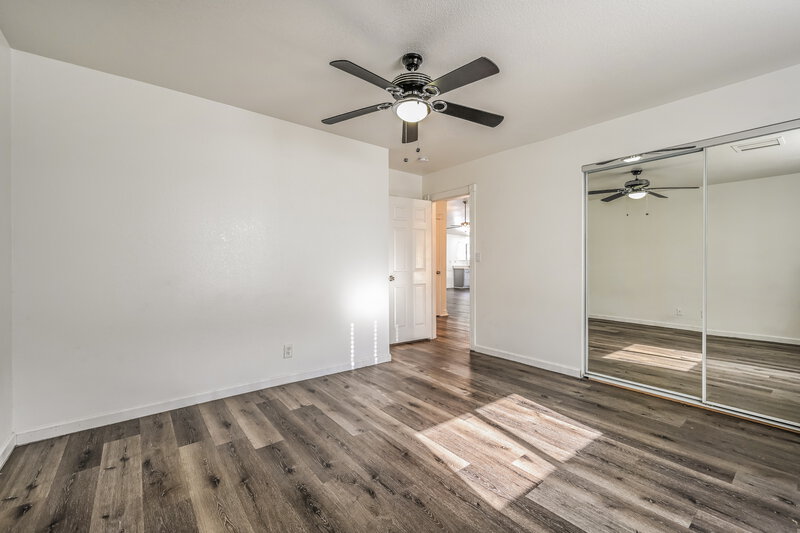 2,160/Mo, 11812 N 43rd Dr Glendale, AZ 85304 Bedroom View