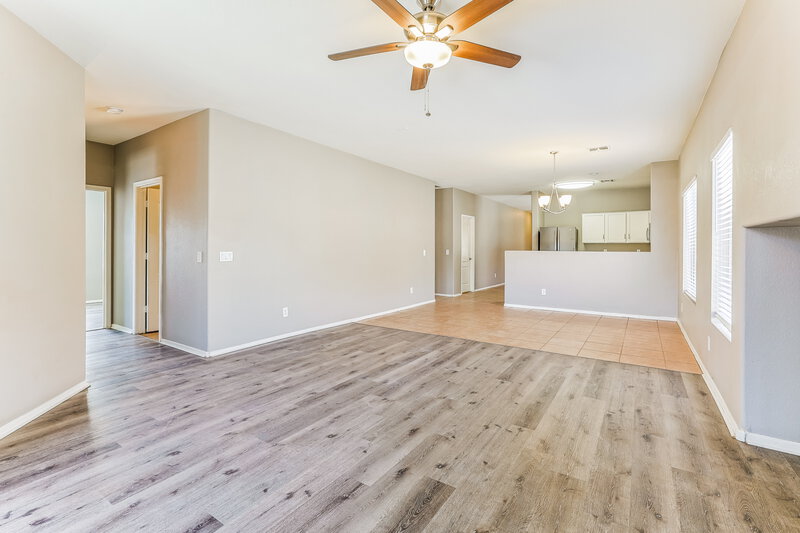1,870/Mo, 30225 N Royal Oak Way San Tan Valley, AZ 85143 Living Room View 2
