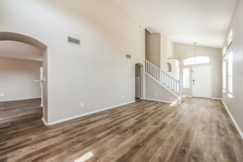 3,300/Mo, 1109 W Bluefield Avenue Phoenix, AZ 85023 Living Room View