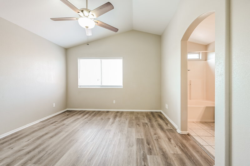 3,300/Mo, 1109 W Bluefield Avenue Phoenix, AZ 85023 Main Bedroom View 2